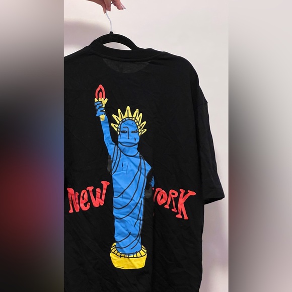 Graphic Black Tee Oversized - Picture 4 of 4